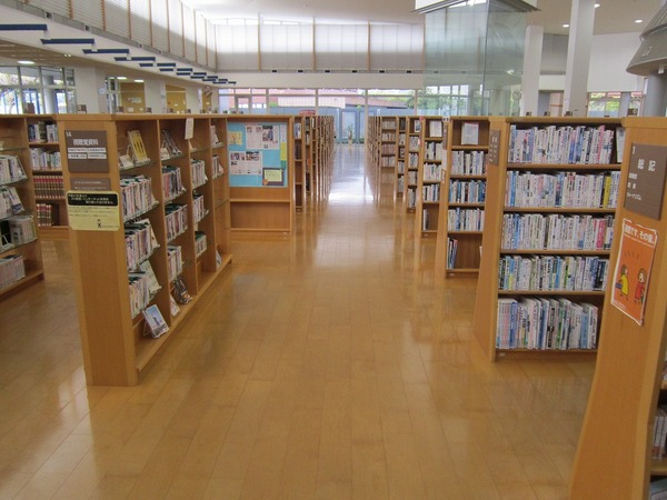 大和町図書館（ウェルネス大和）のサムネイル